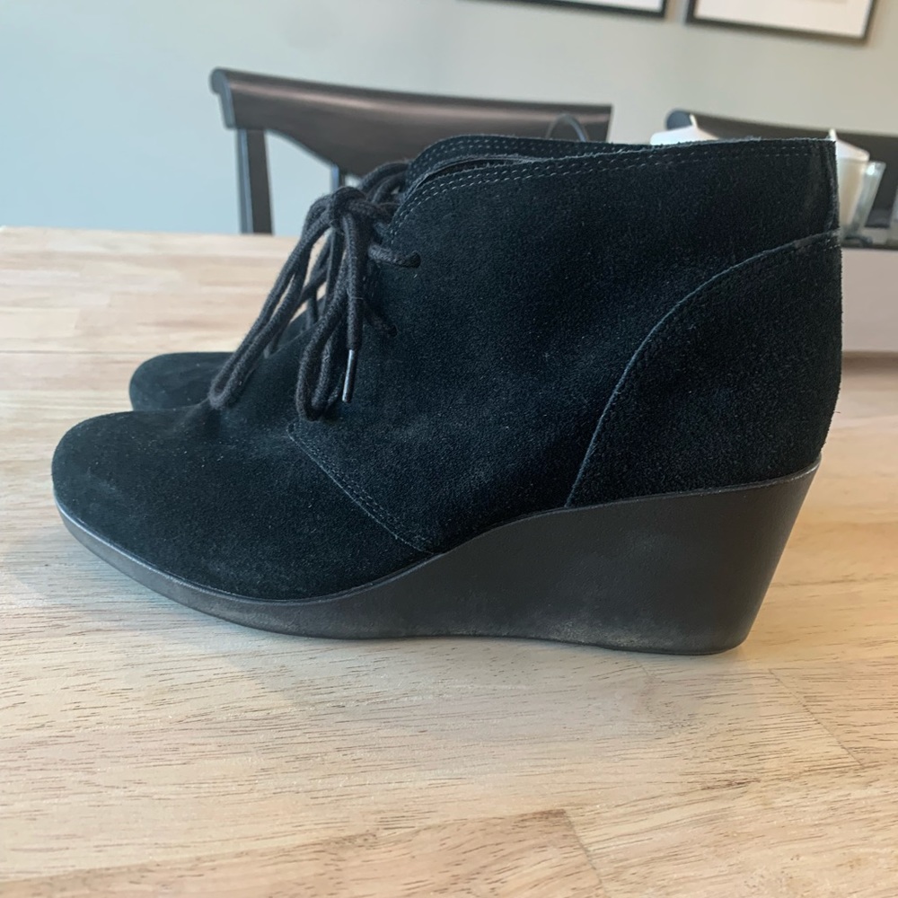 Crocs black wedges